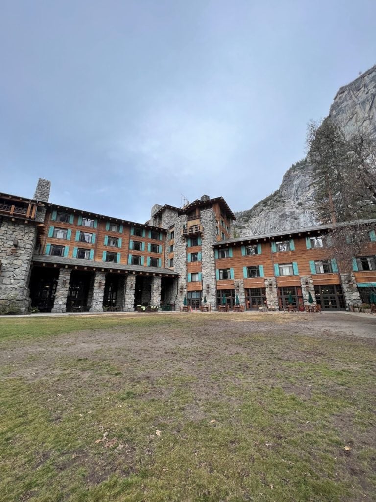 The exterior facade of the historic Ahwahnee hotel inside Yosemite National Park