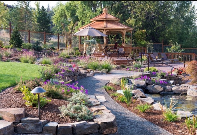 Gazebo and landscaped garden at Country Willows Inn in Ashland