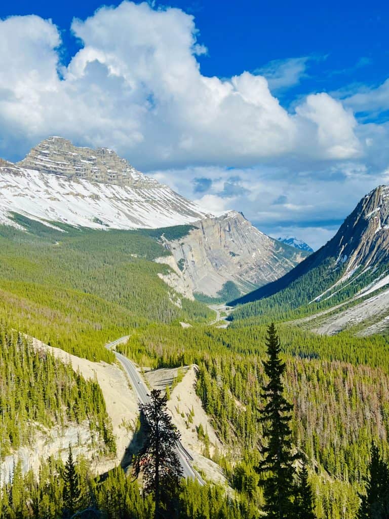 View of Icefields Parkway from Big Bend viewpoint