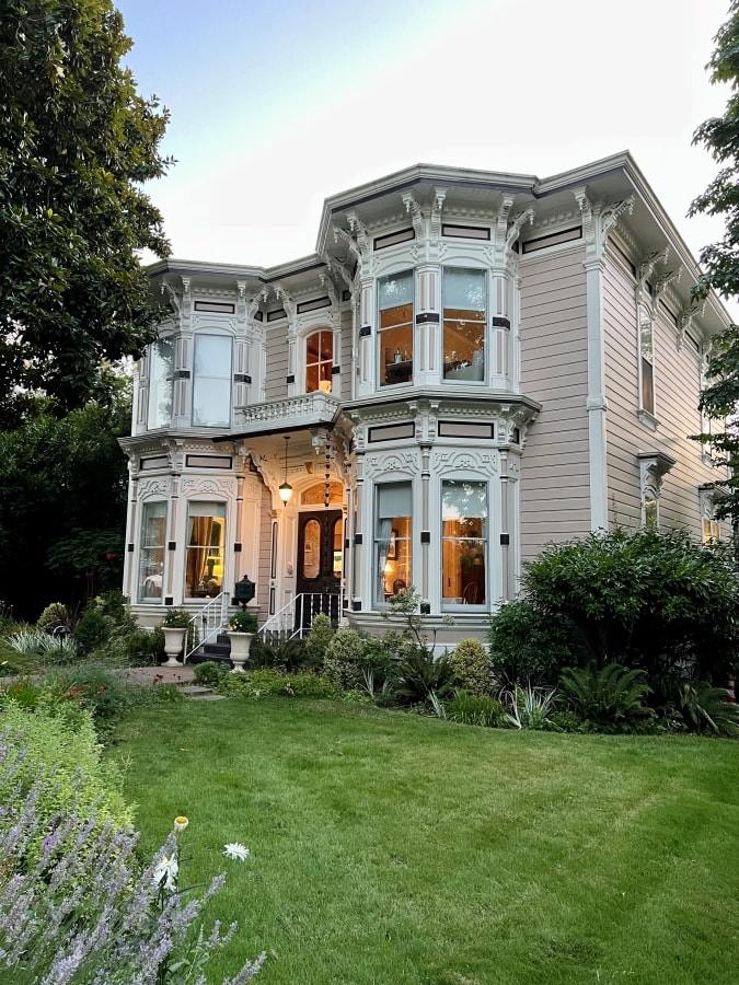 McCall House in Ashland is perfect place to stop in your Oregon road trip