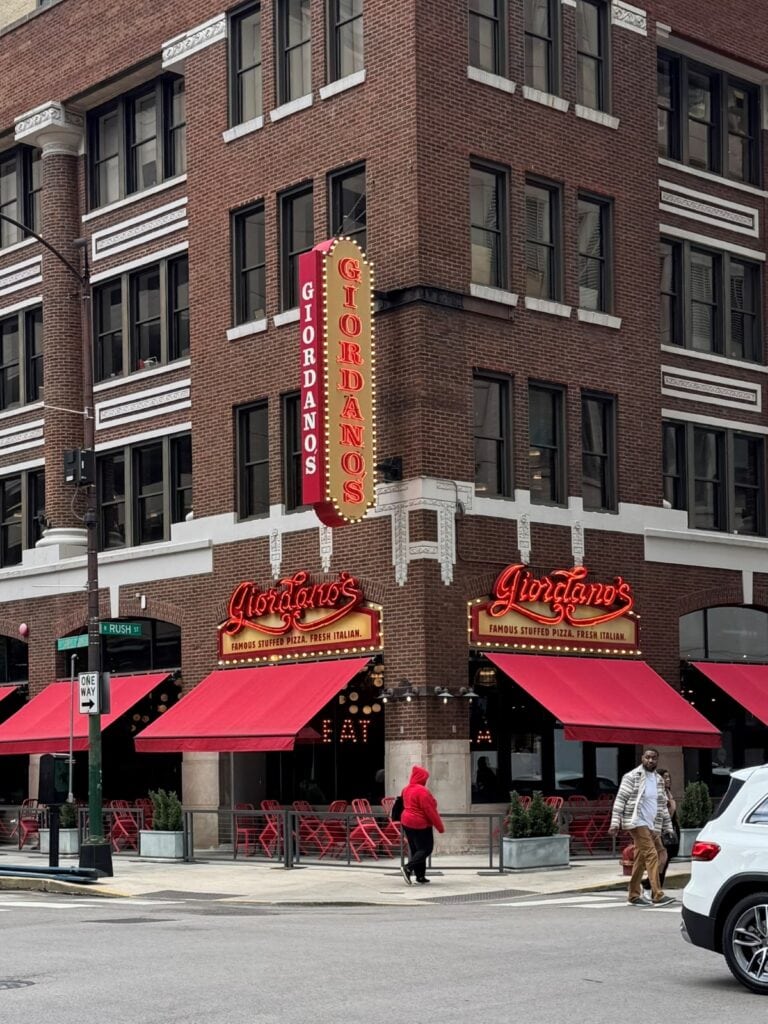 Giordano's restaurant in downtown Chicago