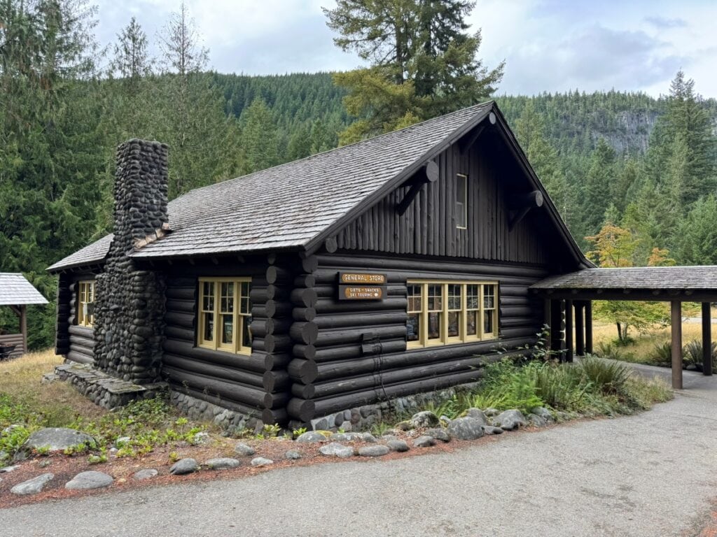 Longmire Gift shop and museum
